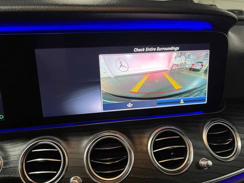 Used 2020 Mercedes-Benz E 450 4MATIC Sedan image 42