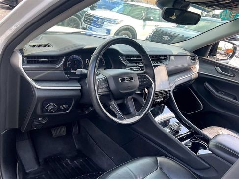 Used 2021 Jeep Grand Cherokee L Limited AWD/4WD image 13