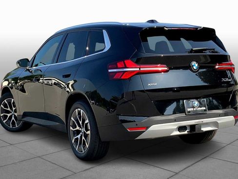 Used 2025 BMW X3 xDrive30i w/ Premium Package image 12