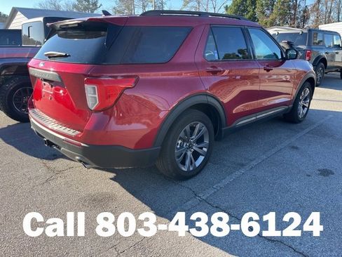 Used 2023 Ford Explorer XLT w/ Equipment Group 202A image 2