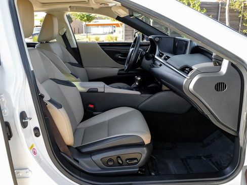 Used 2019 Lexus ES 350 image 38