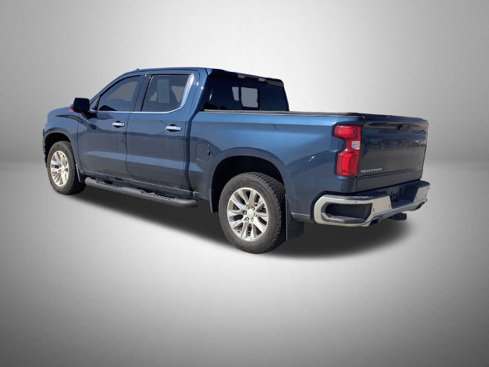 Used 2021 Chevrolet Silverado 1500 LTZ w/ LTZ Premium Package AWD/4WD image 2