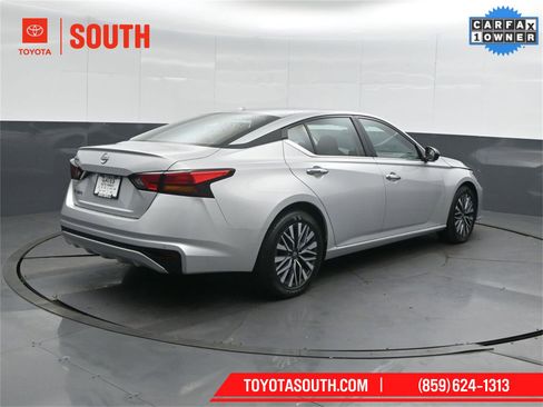 Used 2025 Nissan Altima 2.5 SV image 3