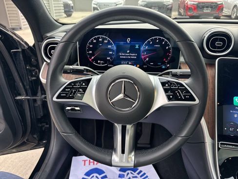 Used 2025 Mercedes-Benz C 300 Sedan image 21