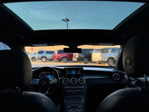 Used 2022 Mercedes-Benz GLC 300 image 23