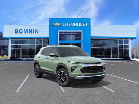 New 2026 Chevrolet TrailBlazer LT AWD/4WD image 2