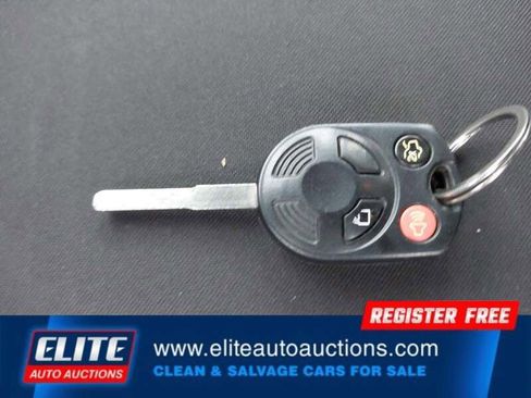 Used 2017 Ford Focus SE FWD image 21