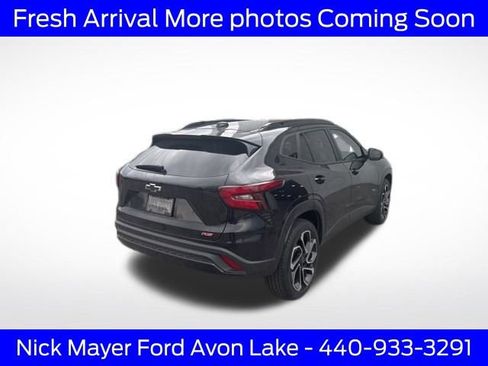 Used 2025 Chevrolet Trax RS w/ Sunroof Package image 4