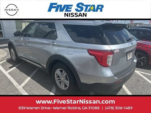Used 2023 Ford Explorer XLT RWD image 6