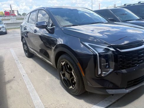 Certified 2026 Kia Sportage EX FWD image 3