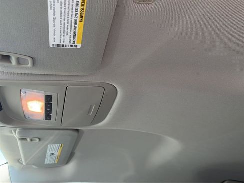 Used 2016 Chevrolet Colorado LT w/ LT Convenience Package image 3