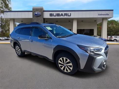 Used 2024 Subaru Outback Premium image 8