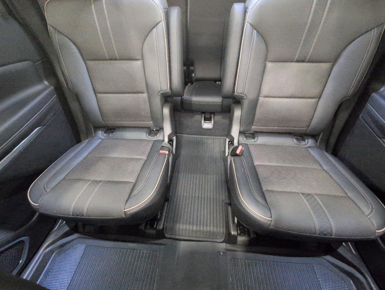 Used 2026 Chevrolet Traverse High Country w/ LPO, Floor Liner Package AWD/4WD image 24