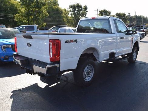 New 2026 Ford F250 XL w/ XL Chrome Package image 2