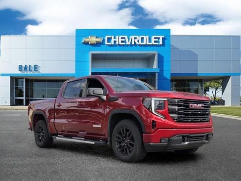 Used 2024 GMC Sierra 1500 Elevation AWD/4WD image 1