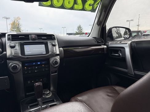 Used 2018 Toyota 4Runner Limited image 29