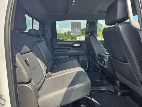 Used 2025 GMC Sierra 1500 SLT w/ SLT Convenience Package AWD/4WD image 12