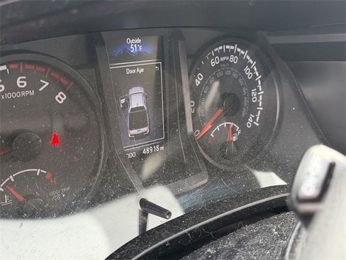 Used 2021 Toyota Tacoma SR w/ SR Convenience Package image 9