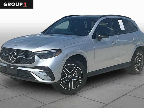 Used 2024 Mercedes-Benz GLC 300 image 1