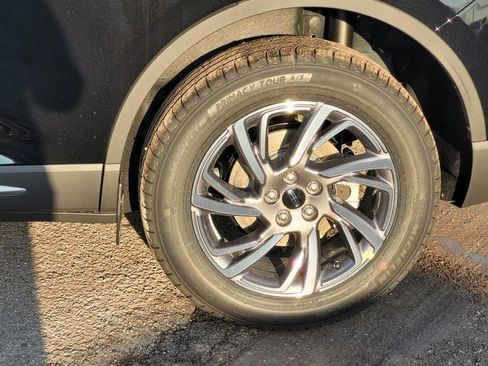 New 2026 Lincoln Corsair Premiere image 9