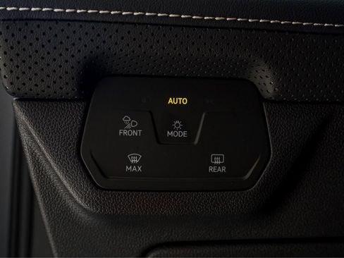 New 2026 Volkswagen Atlas Cross Sport SEL R-Line AWD/4WD image 14