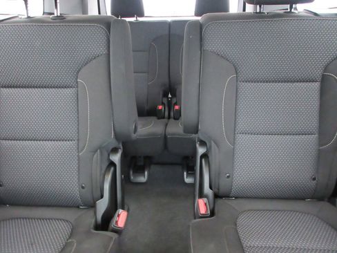 Used 2023 GMC Acadia SLE w/ Driver Convenience Package image 19