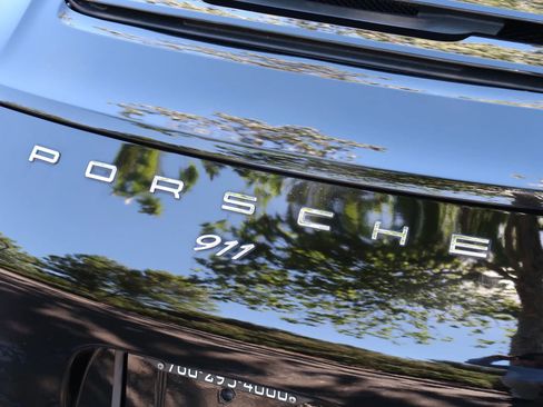 Used 2016 Porsche 911 Carrera image 12