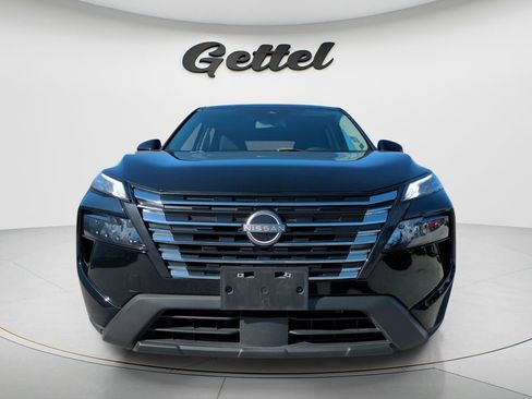 Certified 2024 Nissan Rogue SV image 9