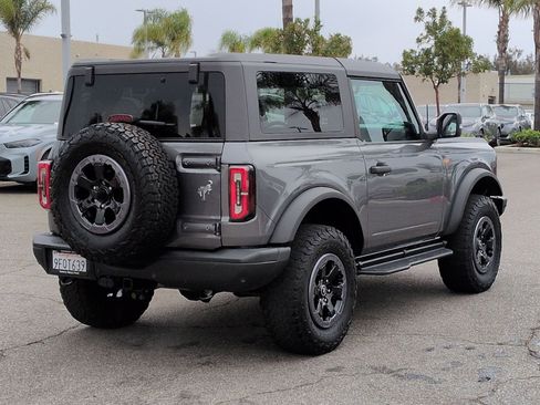 Used 2023 Ford Bronco Badlands image 10