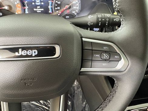 New 2026 Jeep Compass Latitude AWD/4WD image 21