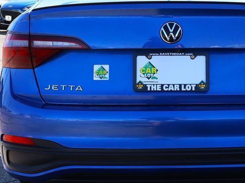 Used 2022 Volkswagen Jetta SE FWD image 20