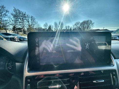 Used 2023 Lexus GX 460 Premium image 19