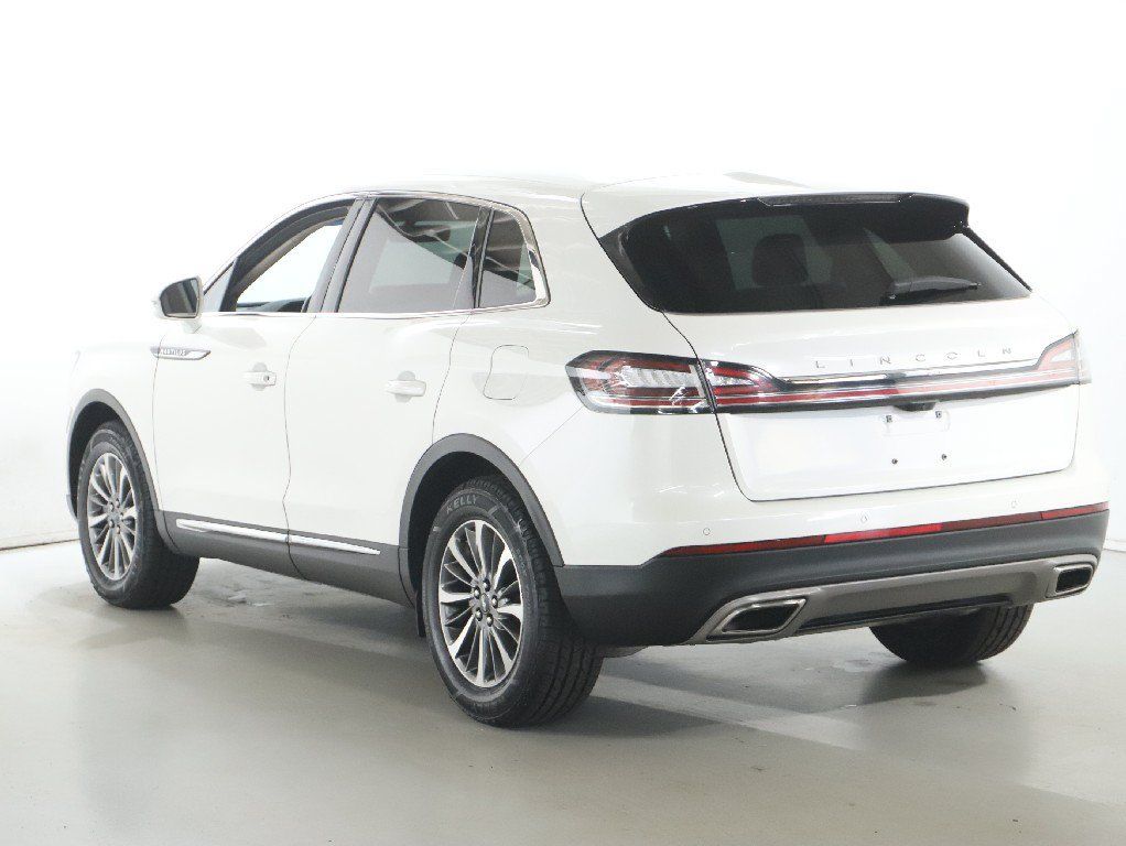 Used 2023 Lincoln Nautilus FWD w/ Premium Package image 40