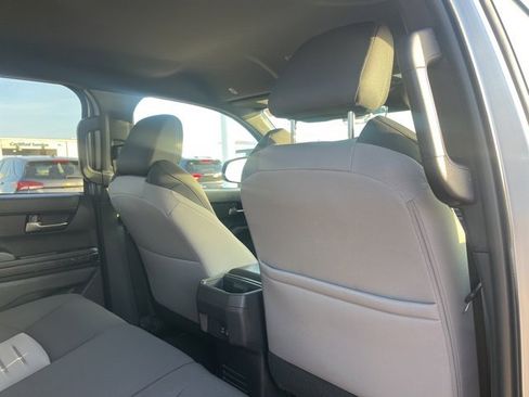 Used 2024 Toyota Tacoma TRD Sport image 43