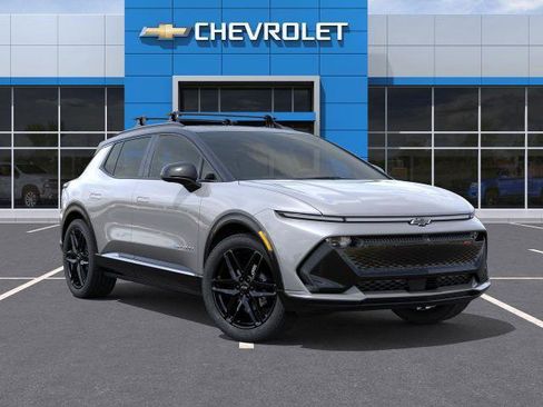 New 2026 Chevrolet Equinox EV RS image 7