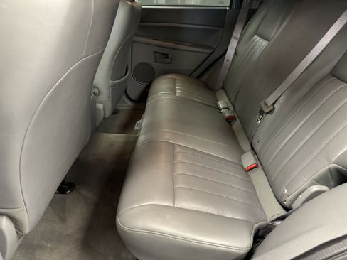 Used 2007 Jeep Grand Cherokee Laredo RWD image 14