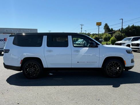 New 2024 Jeep Grand Wagoneer L Series III w/ Rear Seat Video Group 1 AWD/4WD image 2
