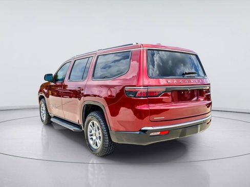 Used 2023 Jeep Wagoneer 4WD image 5