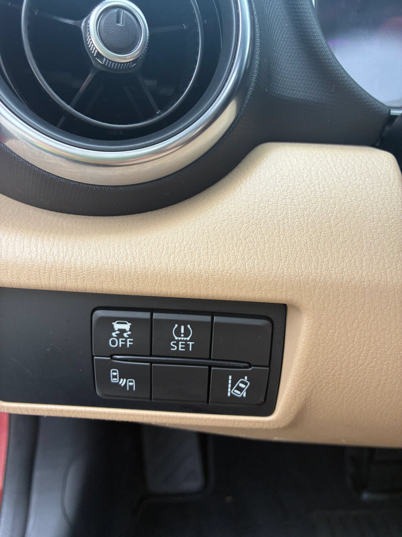 Used 2016 MAZDA MX-5 Miata Grand Touring RWD image 20