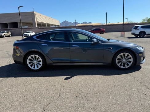 Used 2017 Tesla Model S 75 image 4