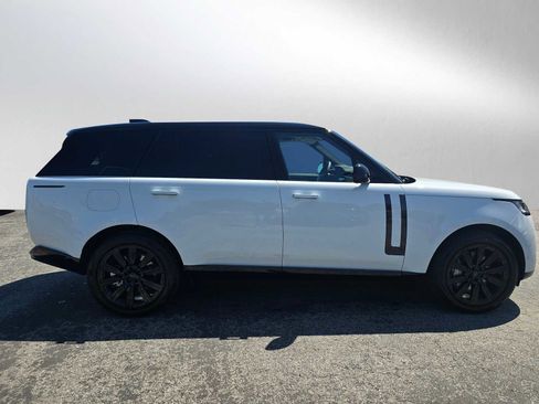 New 2026 Land Rover Range Rover Long Wheelbase SE AWD/4WD image 6