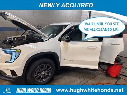 Used 2025 GMC Acadia Elevation