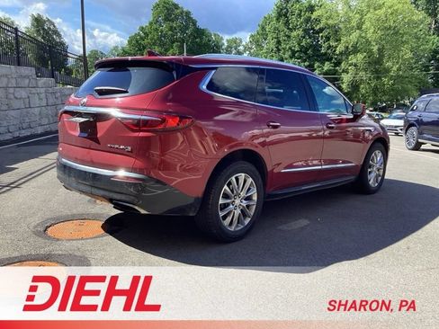 Used 2019 Buick Enclave Essence w/ LPO, Luxury Package AWD/4WD image 7