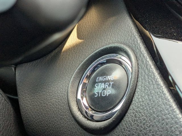 Used 2019 Toyota C-HR Limited FWD image 28