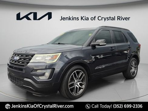 Used 2017 Ford Explorer Sport w/ Equipment Group 401A AWD/4WD image 14