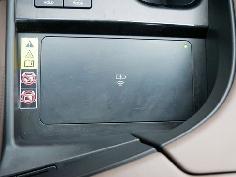 Certified 2025 Lexus ES 300h w/ Accessory Package (Z2) image 25