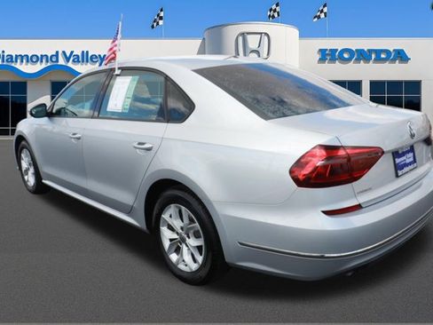 Used 2018 Volkswagen Passat 2.0T S image 4