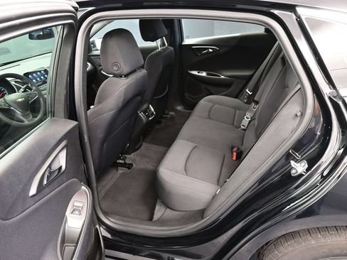 Used 2024 Chevrolet Malibu LT FWD image 16
