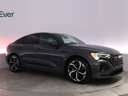 Used 2024 Audi Q8 e-tron Premium Plus AWD/4WD image 14
