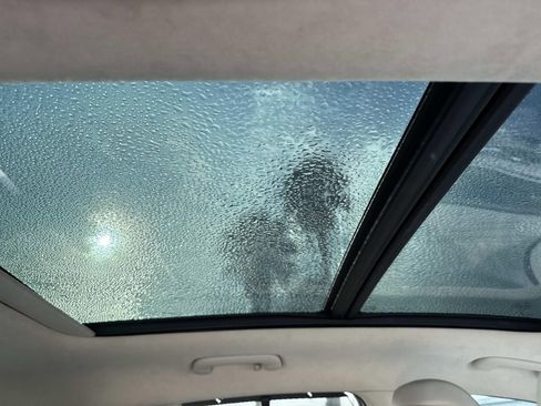 Used 2022 Genesis GV70 3.5T Sport w/ Sport Prestige Package image 10